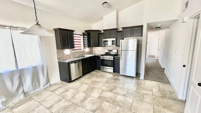 Foto del edificio - 14372 Chris Zingo Ln