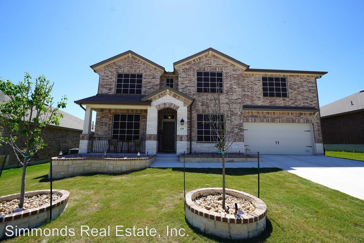 Primary Photo - 5 br, 2.5 bath House - 129 White Rock