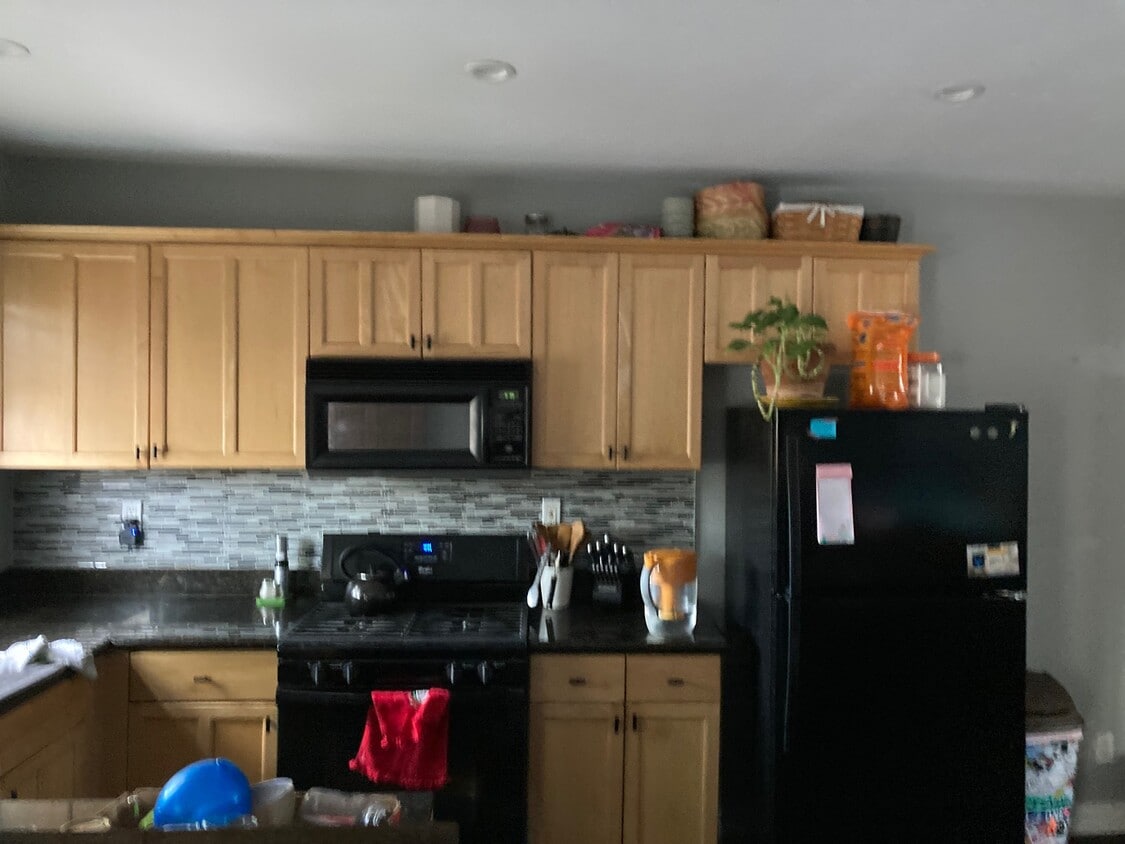 kitchen - 4050 46th St