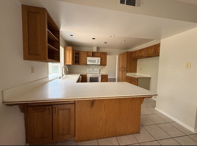 Foto del edificio - Your Dream Home Awaits in the Heart of Cam...