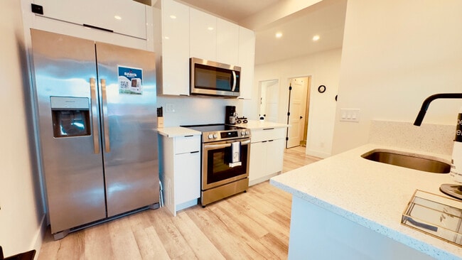 Photo - 617 Riverview Blvd Apartment