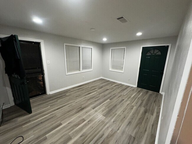 Foto del edificio - 212 N Florida St