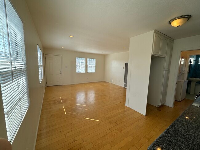Building Photo - 7021 Flight Ave