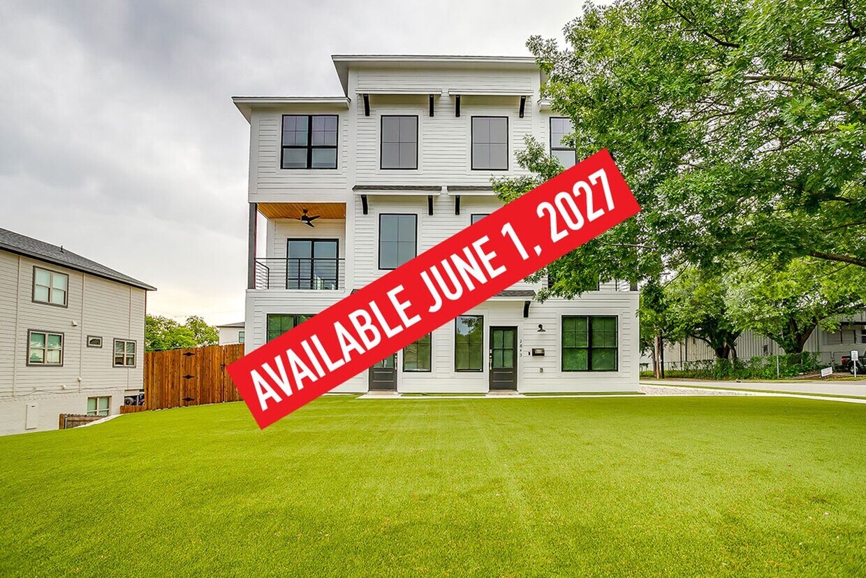 Foto principal - 2843 Forest Park Blvd
