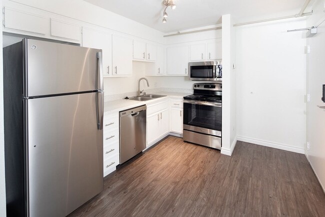 Building Photo - Greystone Lofts