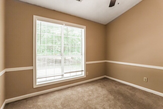 Building Photo - 4516 Legend Hollow Ln