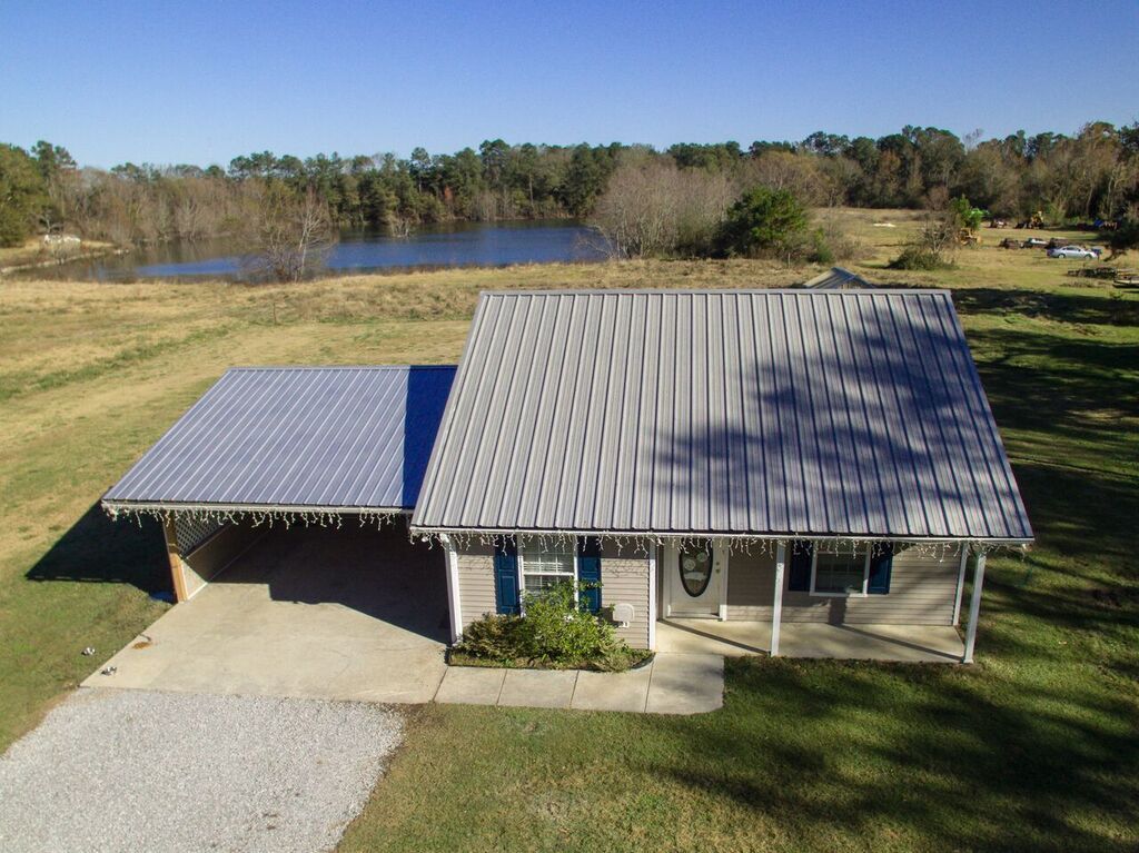 Primary Photo - 46420 Randall Rd