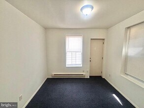 Building Photo - 2423 N 16th St