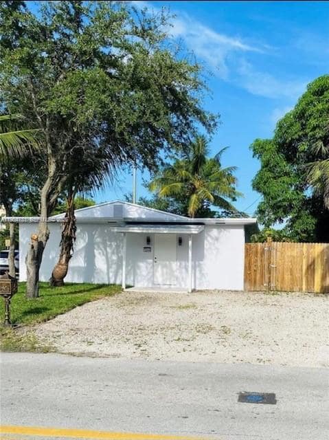 Building Photo - 1244 NW 1st Ave