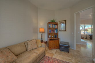 Building Photo - 7155 E Night Glow Cir