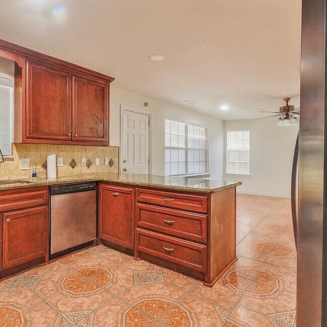 Foto del edificio - 9018 McGallion Rd