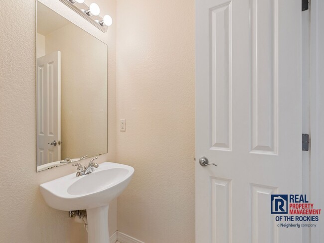 Building Photo - Fort Collins Townhouse with Vaulted Ceilin...