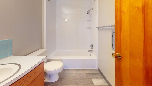 Foto del edificio - 839-841 E Wilbeth Rd