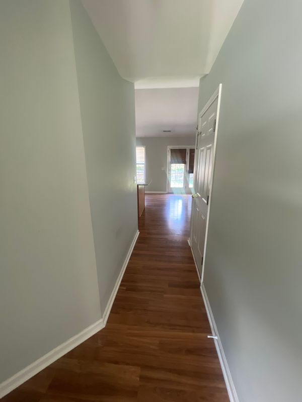 Foto del edificio - 2445 Somerset Pl Dr