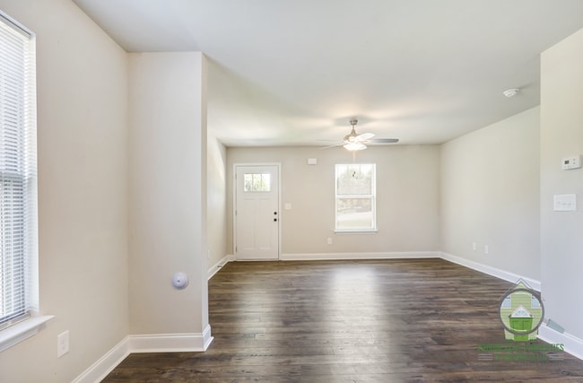 Building Photo - 107 Sitton Dr