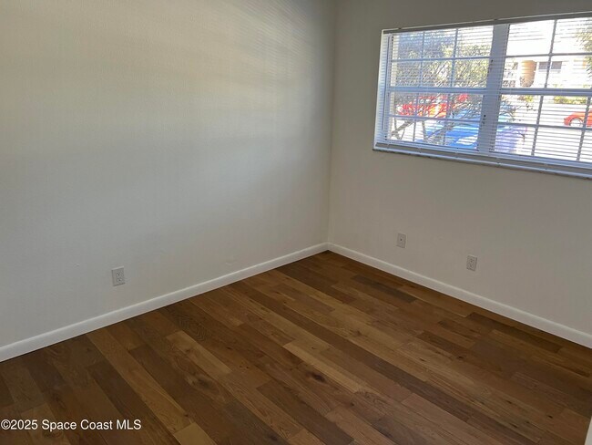 Foto del edificio - 1609 Sunny Brook Ln