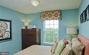 Building Photo - 3535 Woodlake Dr