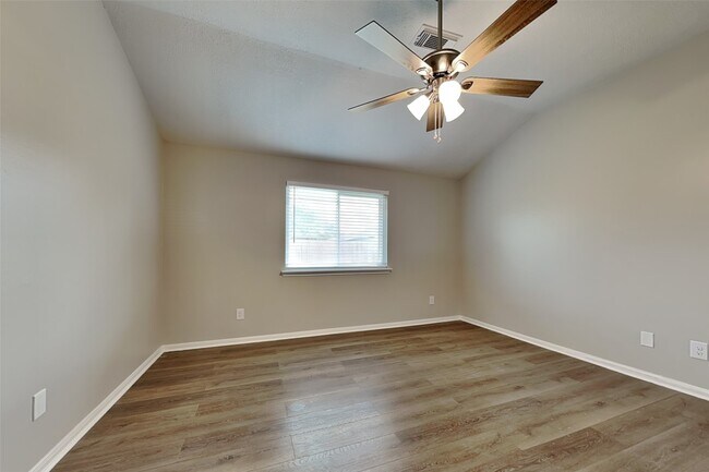 Foto del edificio - 28826 Stapleford St