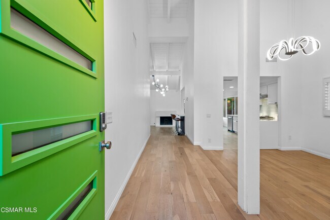 Foto del edificio - 3141 Saddleback Ct