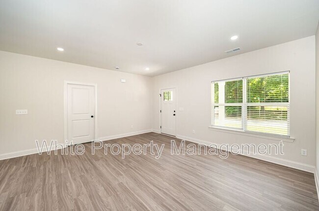 Building Photo - 412 Hampton Street