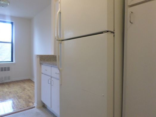 Building Photo - 8309 Brevoort St