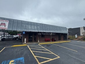 Building Photo - 1731 Newnan Rd