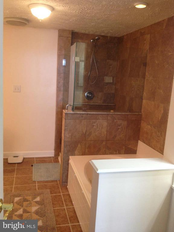 Foto del edificio - 100 Taylor St