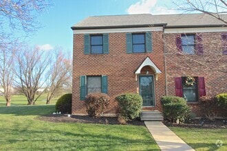 Building Photo - 214 Troon Ct
