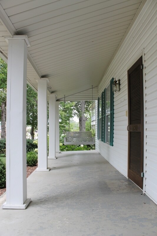 Building Photo - 1130 Wills Ave