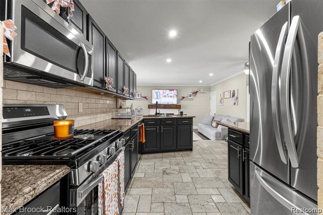 Building Photo - 43530 Westminister Way