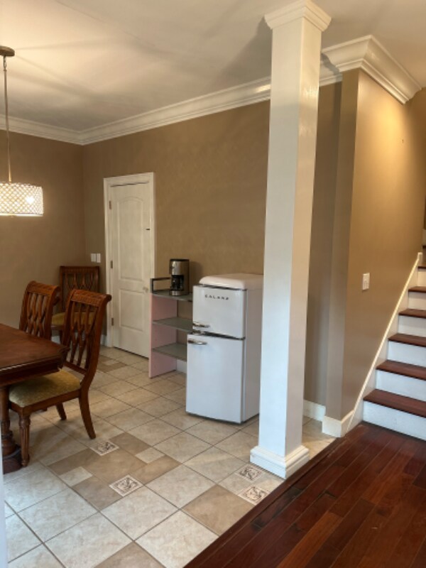 Building Photo - 105 Francis Marion Dr