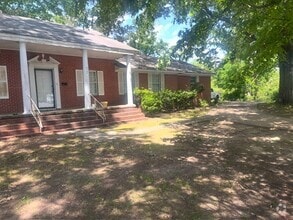 Building Photo - 9106 Stagecoach Rd