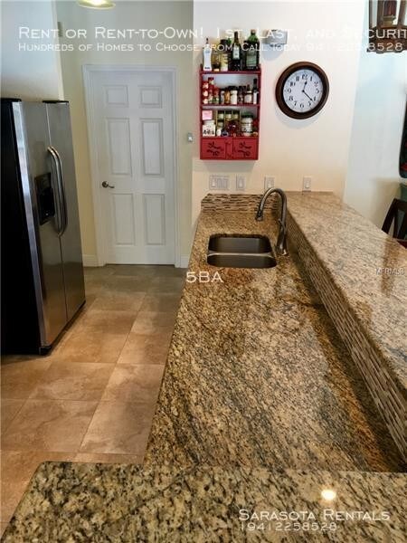 Foto del edificio - 3931 Country View Ln