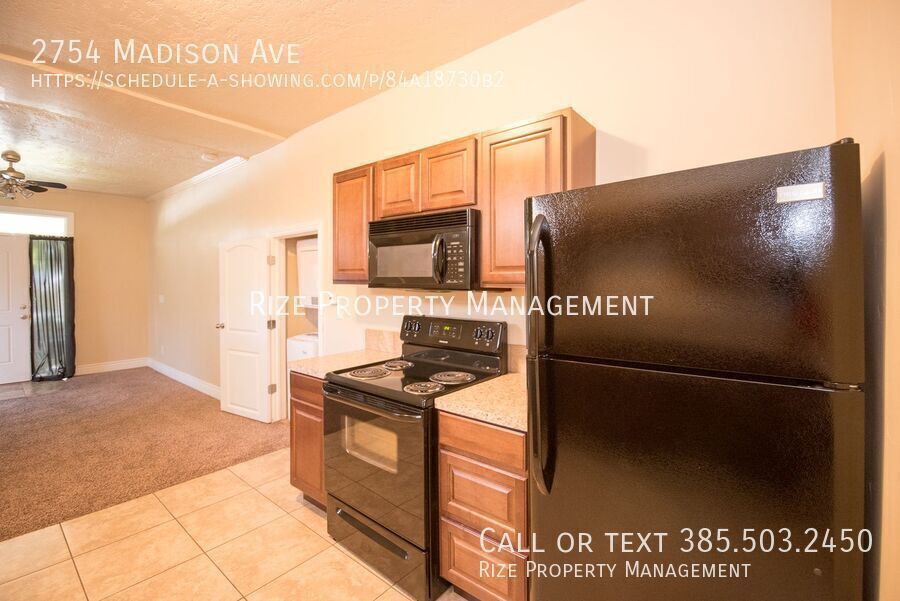Foto principal - 2754 Madison Ave