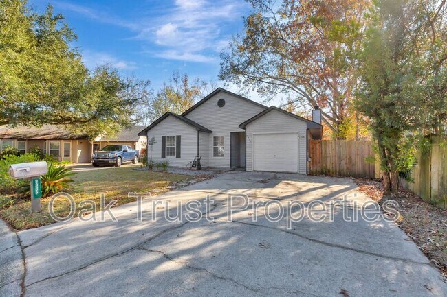 Foto del edificio - 8335 Weyhill Ct