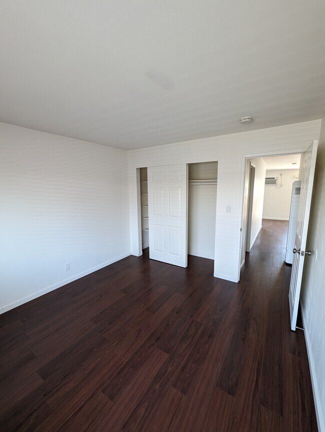 Building Photo - 1536 Lincoln Blvd