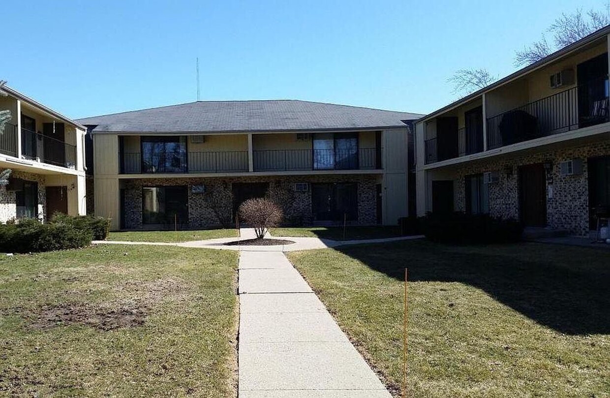 Primary Photo - 1644 S 115th Ct