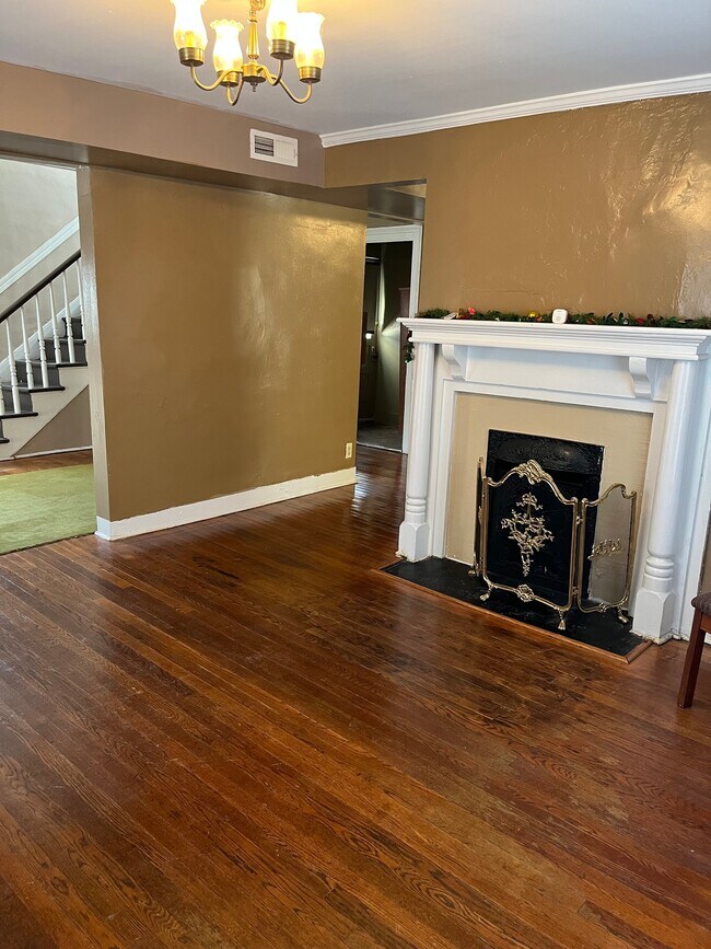 Foto del edificio - 301-10 1/2 10 1/2 St NW