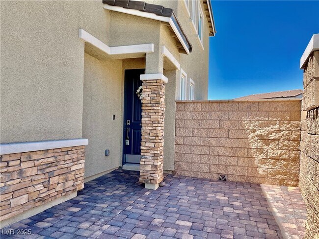 Building Photo - 8819 Burray St