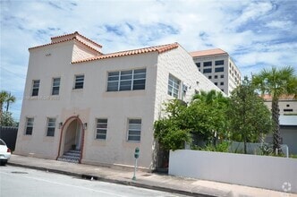 Building Photo - 38 Oviedo Ave