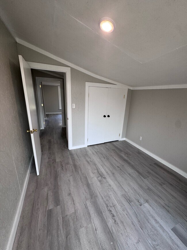 Foto del edificio - 212 N Hospital St