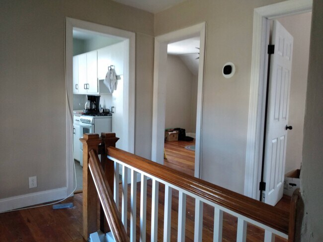 Hallway view 1 - 1013 Haverhill Rd