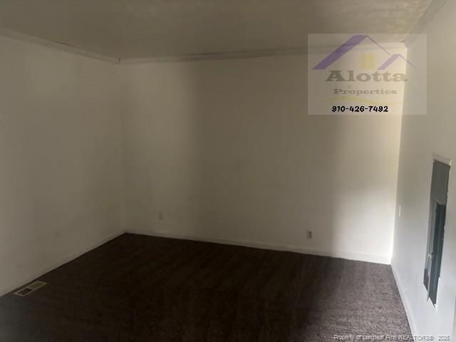 Building Photo - 6075 Lexington Dr