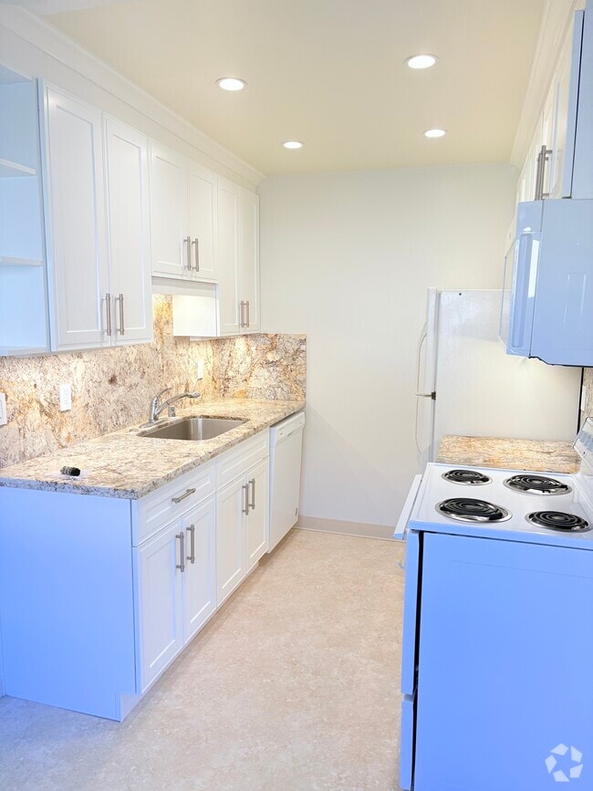 Building Photo - Birchwood Apartments