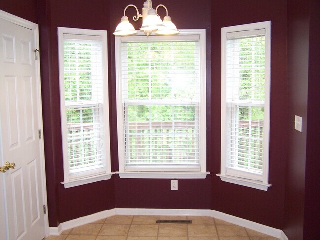 Foto del edificio - Great 4BR/3.5BA Ardmore home on cul-de-sac...