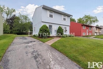 Building Photo - 4336 Deerwood Ln