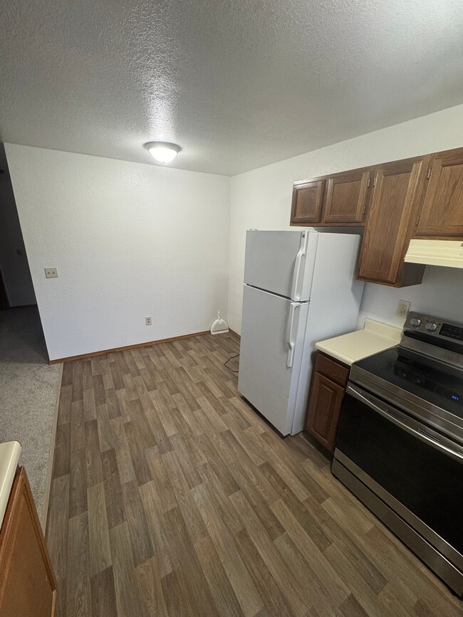 Building Photo - 228 Princess Dr