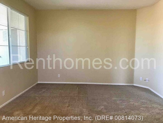 Building Photo - 2 br, 2 bath House - 10728-242 Sabre Hill ...