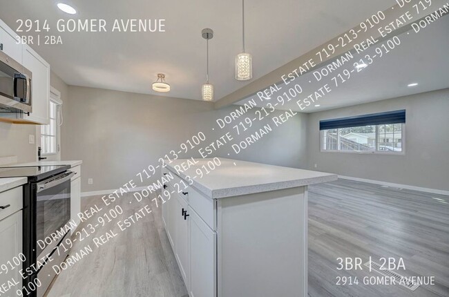 Building Photo - 3-Bedroom Ranch Home