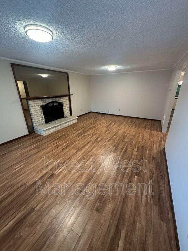 Foto del edificio - 815 NW 118th St